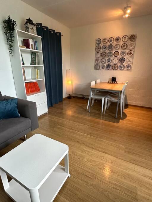Le Papillon Apartment Hotton Exterior photo